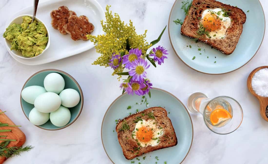 egg-in-a-hole toast