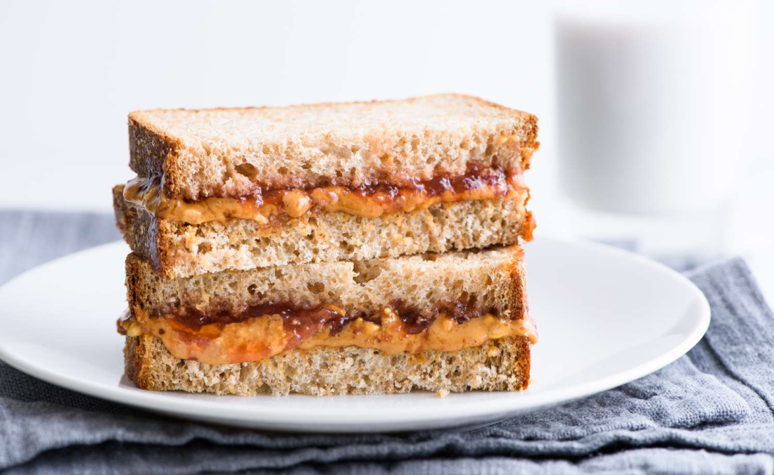 are peanut butter and jelly sandwiches healthy