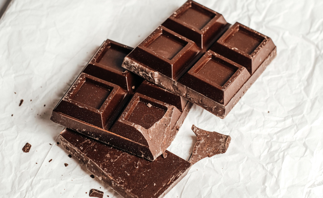 polyphenol-rich chocolate to reduce cortisol