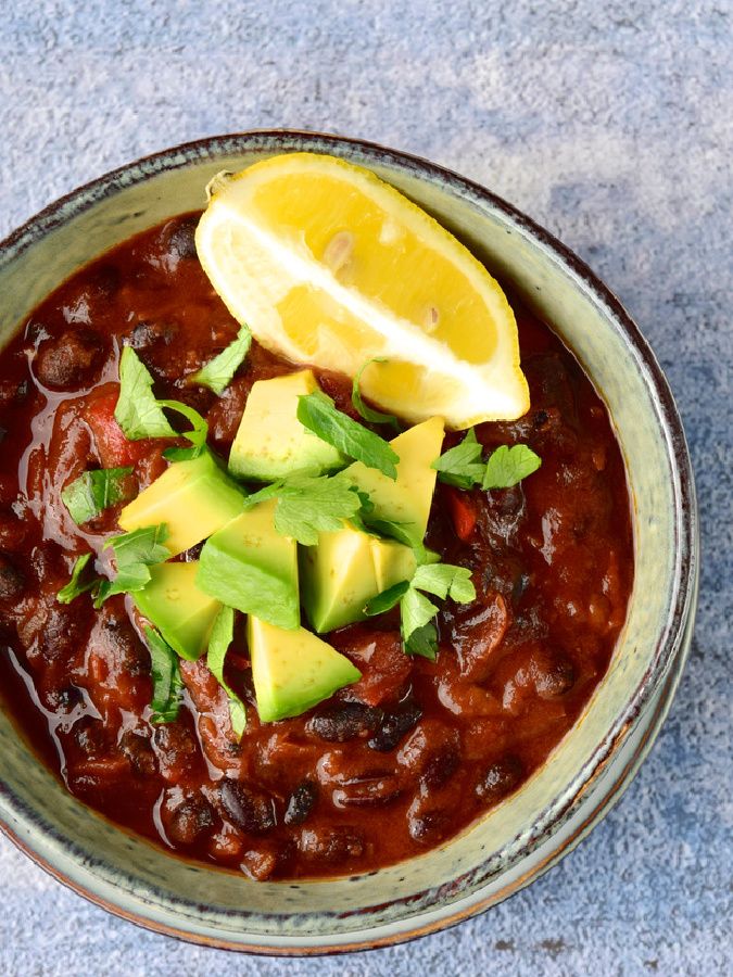 black bean chili with cauliflower, avocado, bell pepper vegan