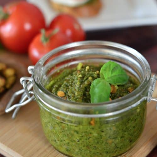 Basil Pistachio Pesto Patricia Bannan, MS, RDN