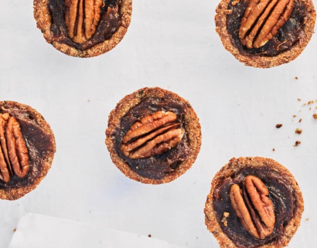 Mini Pecan Pies (plant-based)