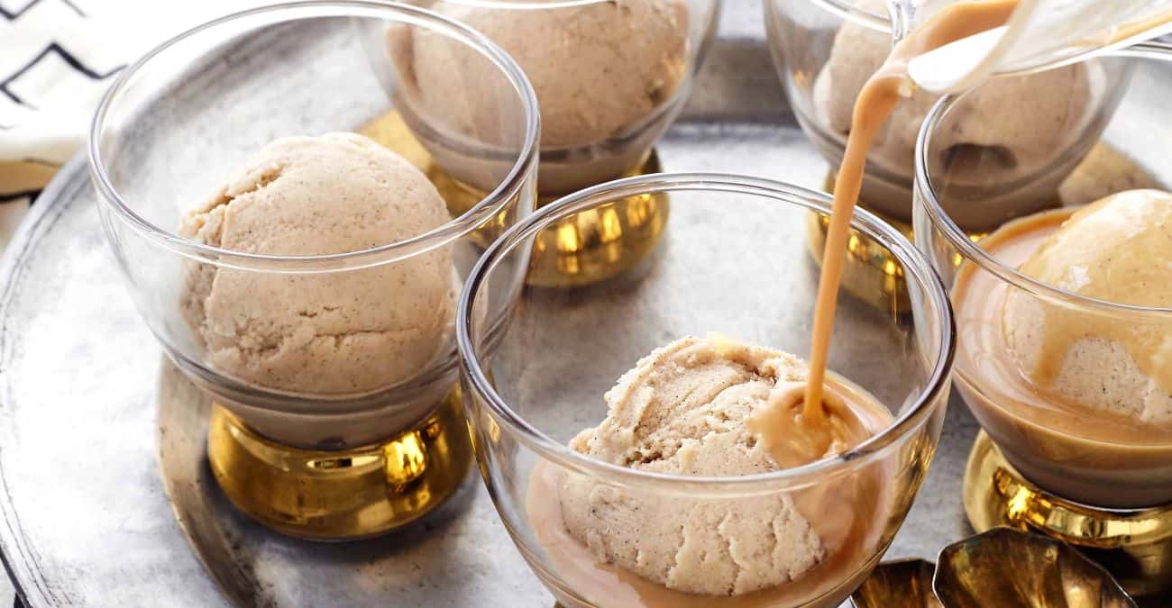 Vanilla Chai Frozen Yogurt Affogatos